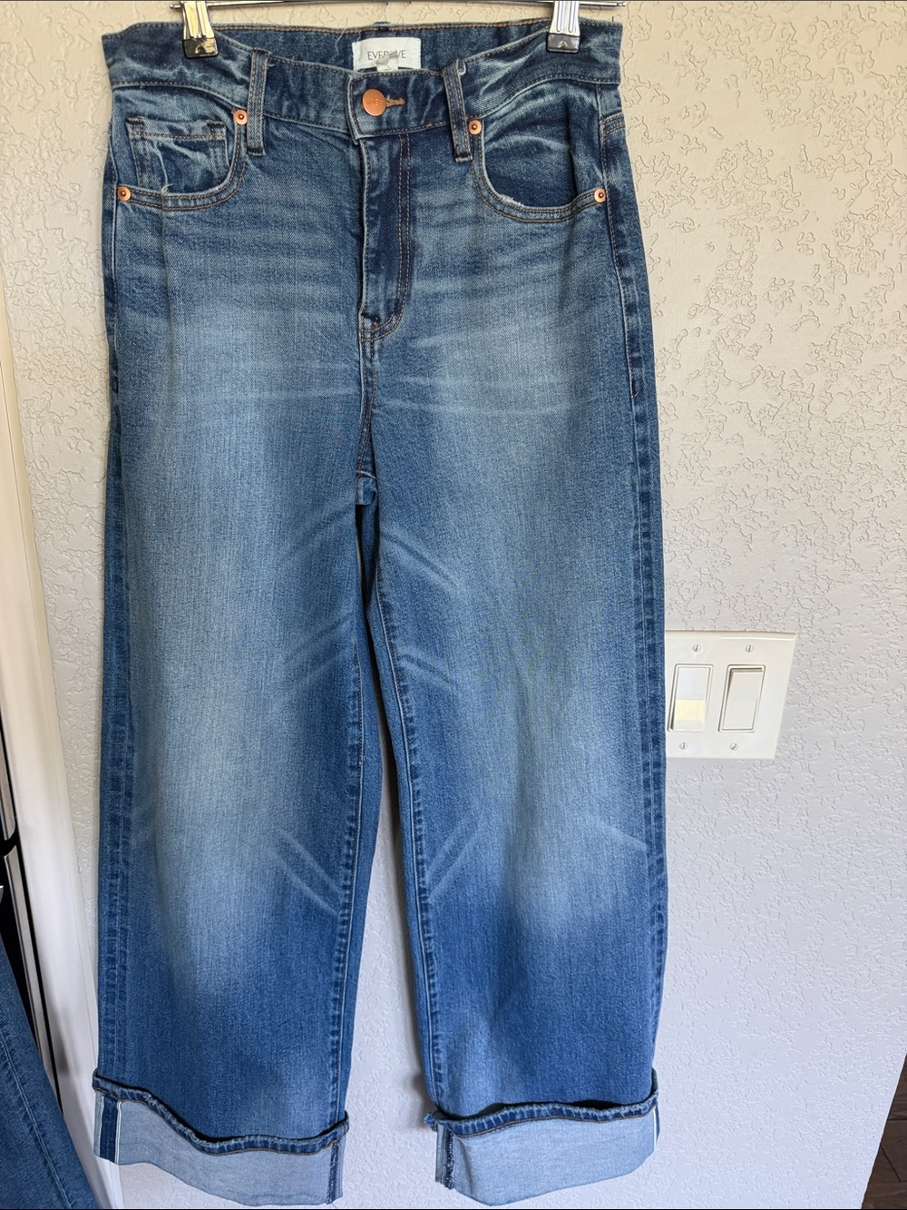Evereve Women's Medium Blue Wide Leg Jeans